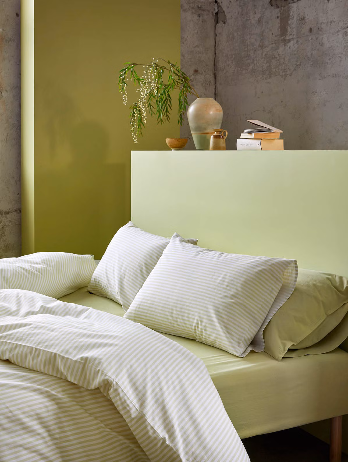 Tor påslakanset dämpad lime