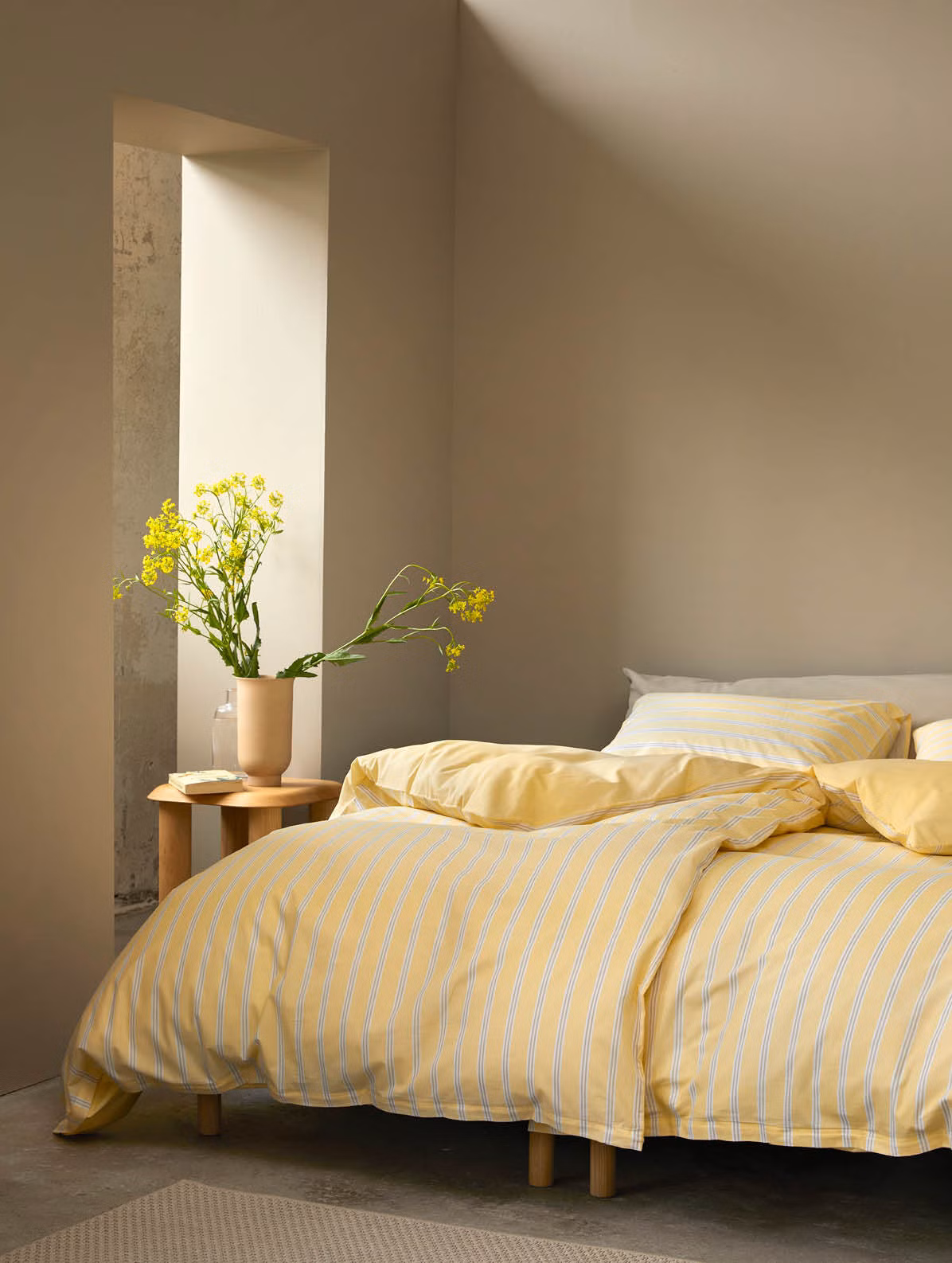 Ylva påslakanset gul